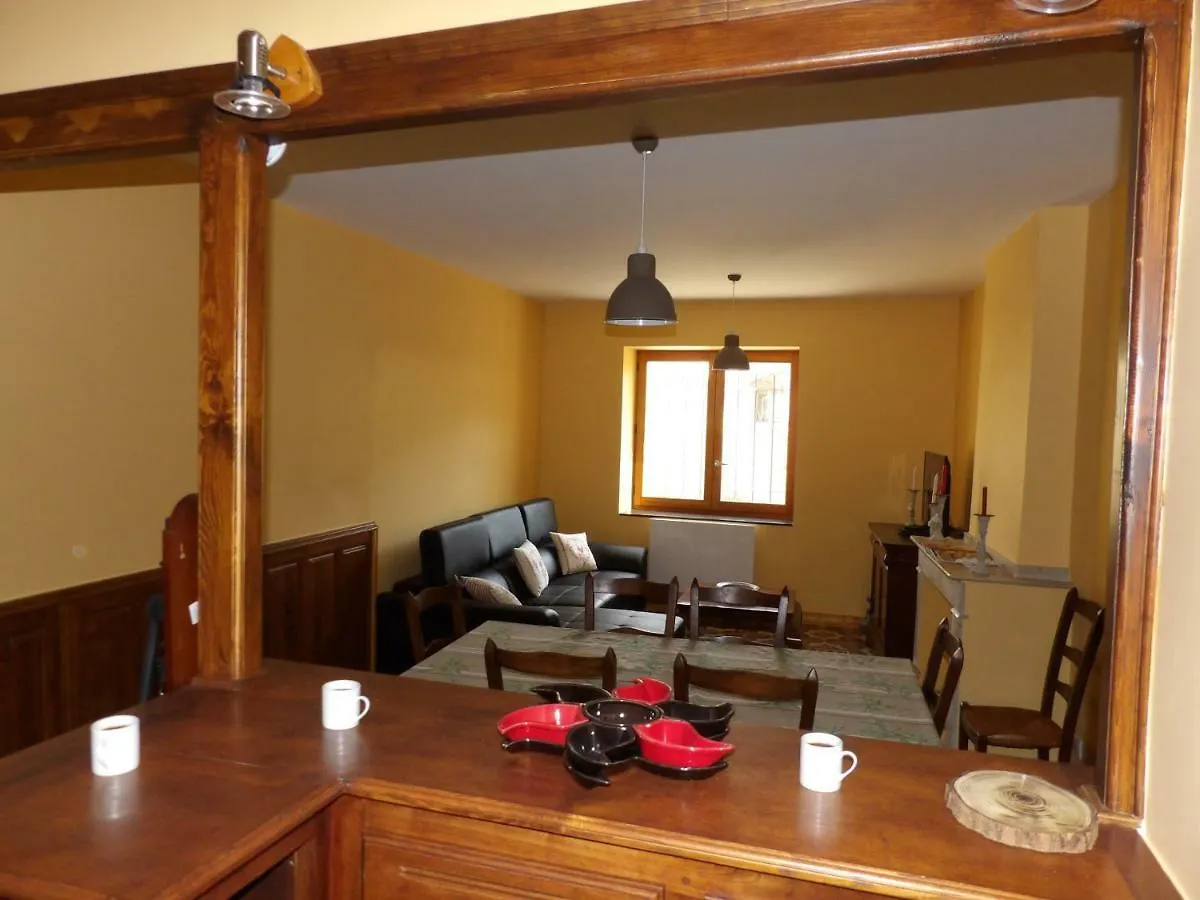 Holiday home Gites-La-Riviere 